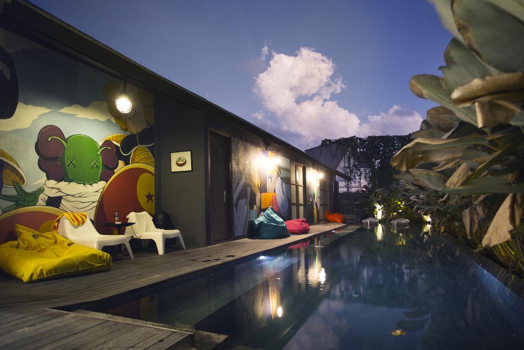 M Boutique Hostel Seminyak Extérieur photo