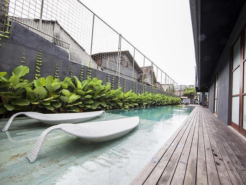 M Boutique Hostel Seminyak Extérieur photo